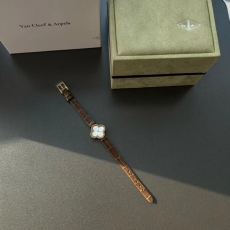 VAN CLEEF ARPELS Watches